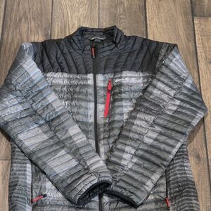 Eddie Bauer Men's Black and Gray Puffer Jacket